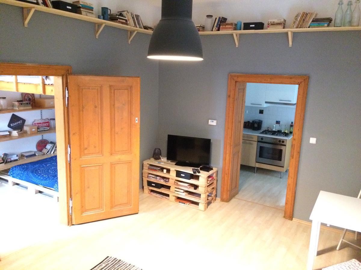 Historical Beer Apartment Bratislava Bagian luar foto
